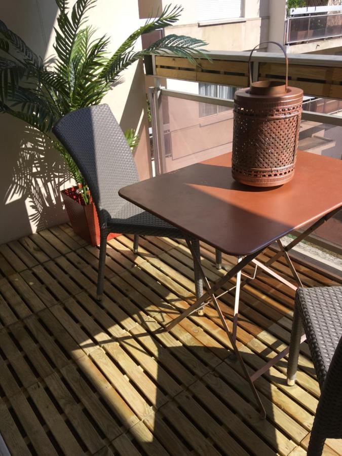Апартаменты Logement Chic - Lyon 6 Brotteaux - Arrivee Autonome - Equipe Экстерьер фото