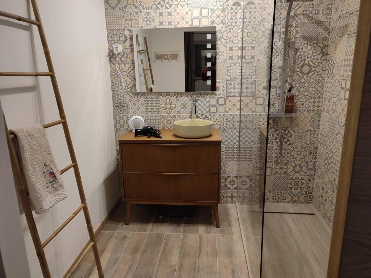 Апартаменты Logement Chic - Lyon 6 Brotteaux - Arrivee Autonome - Equipe Экстерьер фото
